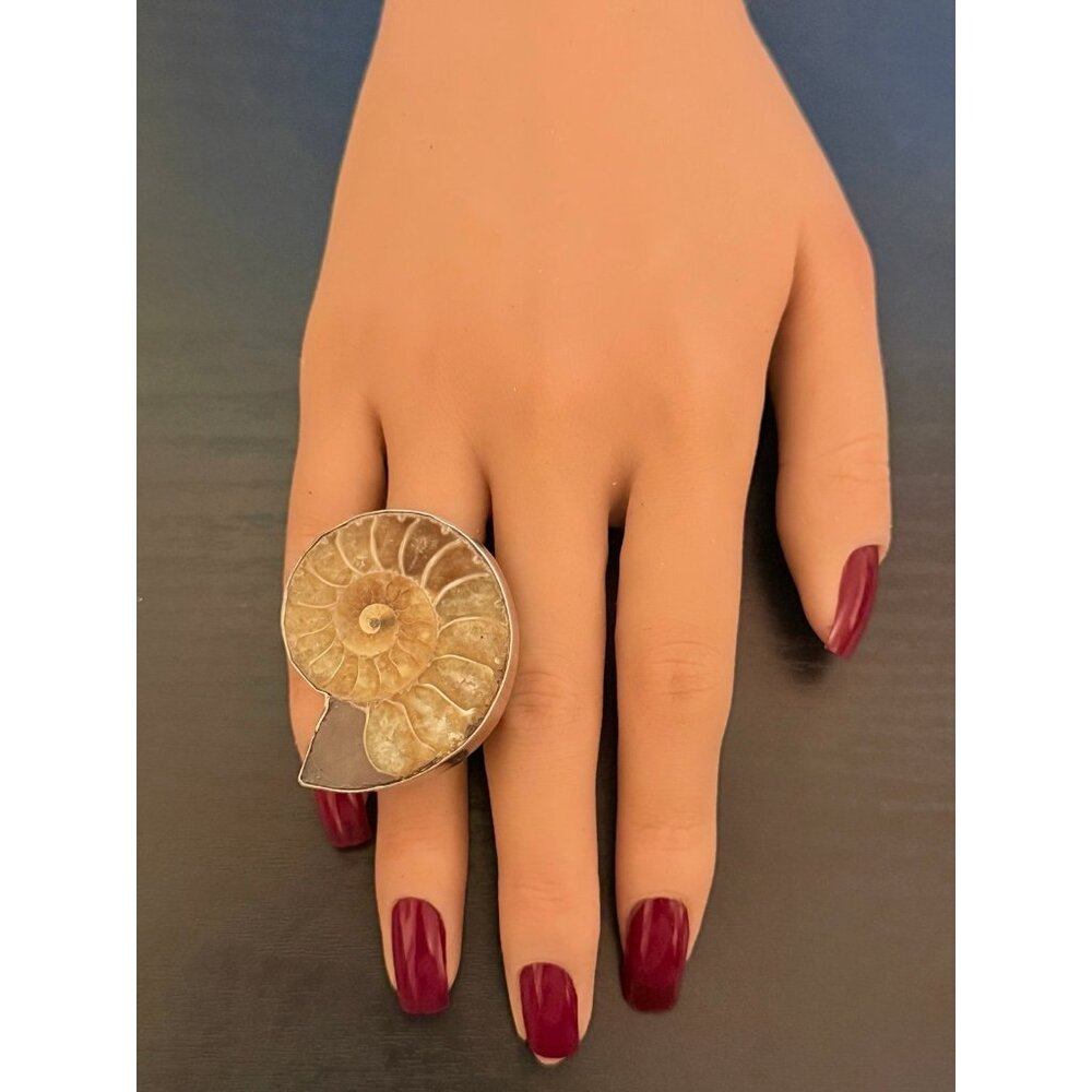 950 Silver Coiled Shell Ring - image 6